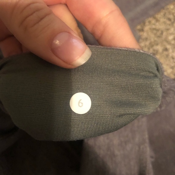 Buttery soft lulu leggings - Picture 3 of 4